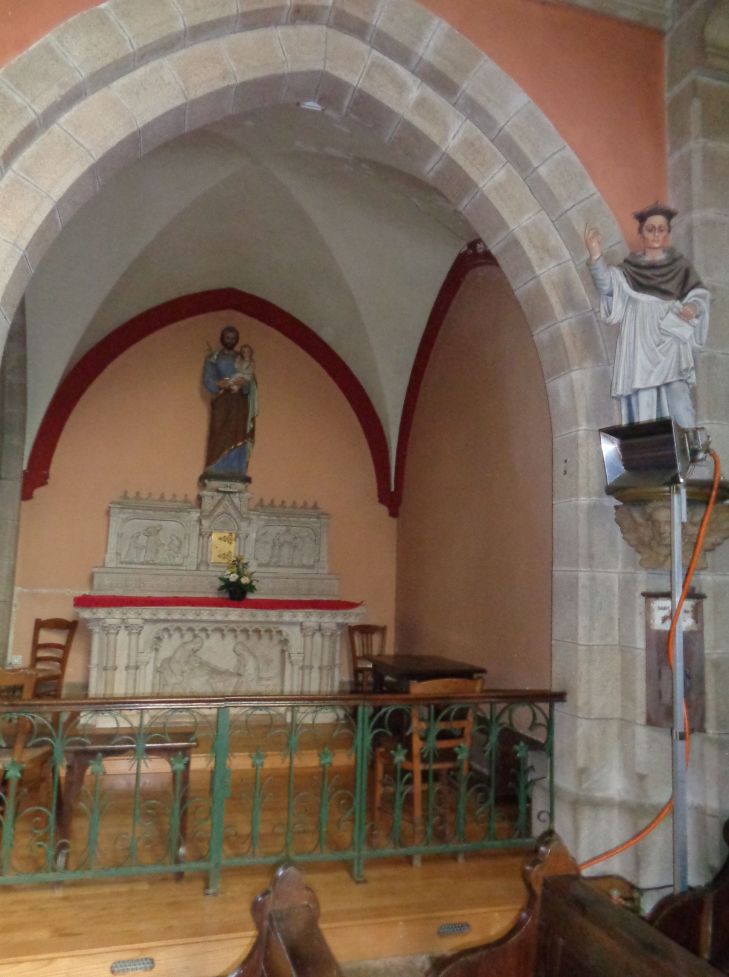 Saint Jouan de L'isle ch Saint Jean Baptiste chapel saint et child feb24