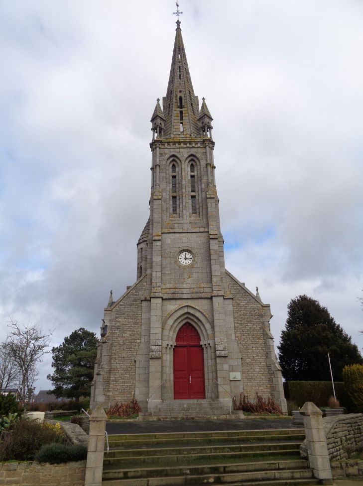 Saint Jouan de L'isle ch Saint Jean Baptiste front belltower feb24