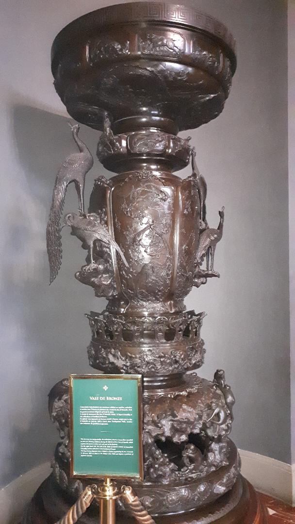 chan castle vase de bronze nov19