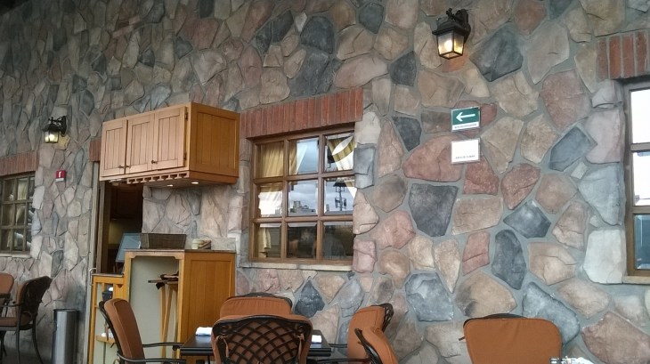 mex-olive-garden-terrace-patio-univ-nov15