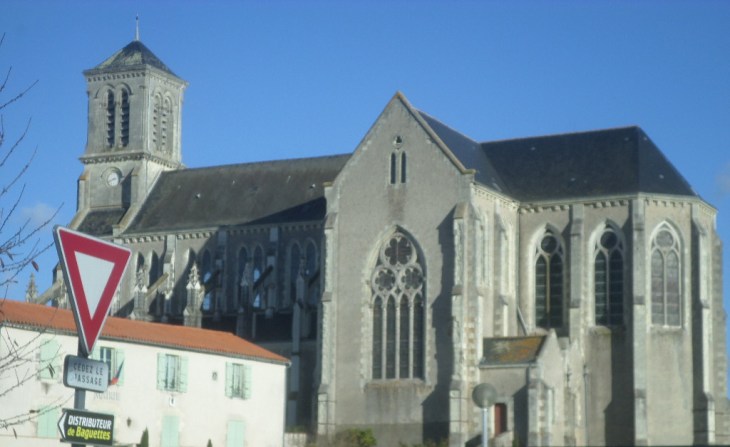 mouzillon-ch-st-martin-passing-d149-nov17