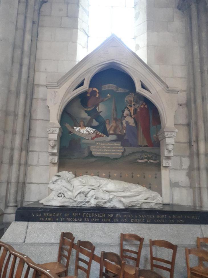 Nantes Basilica Saint Nicolas mon Mgr Félix Fournier bishop founder mar24