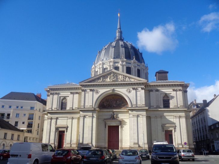 Nantes ch Notre Dame de Bon Port front mar24