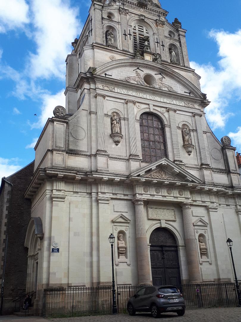 Nantes ch Sainte Croix front far mar24