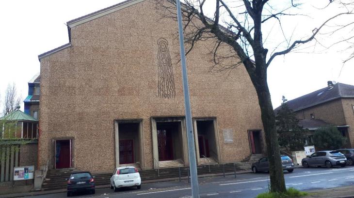 Nantes ch Sainte Madeleine front mar24