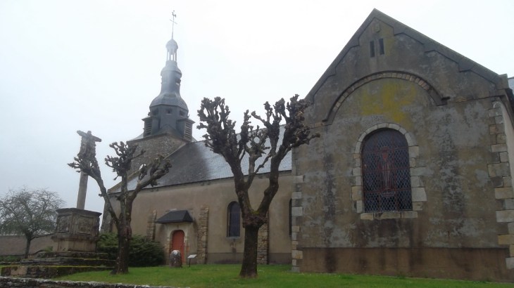 plumergat ch Saint Thuriau side apr13