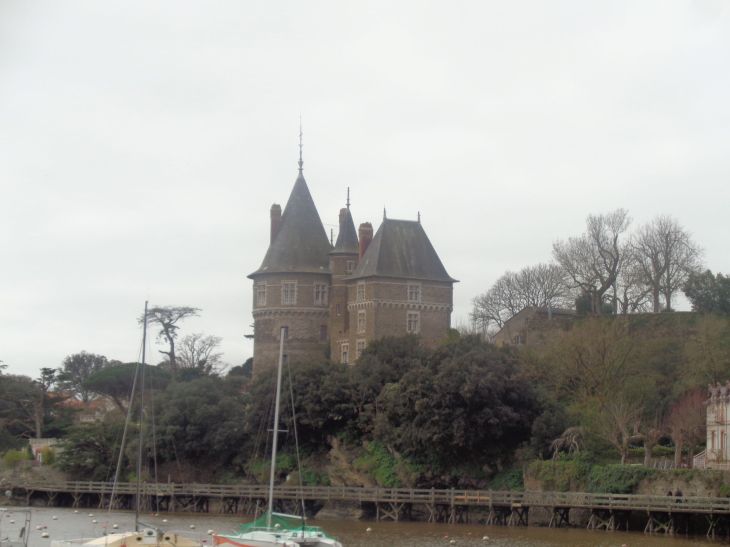 Pornic chateau main tour from port mar24