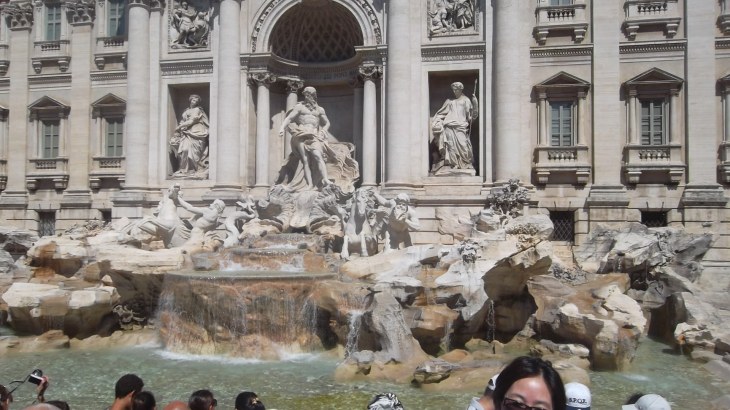 roma-fountain-di-trevi-water-front-aug13
