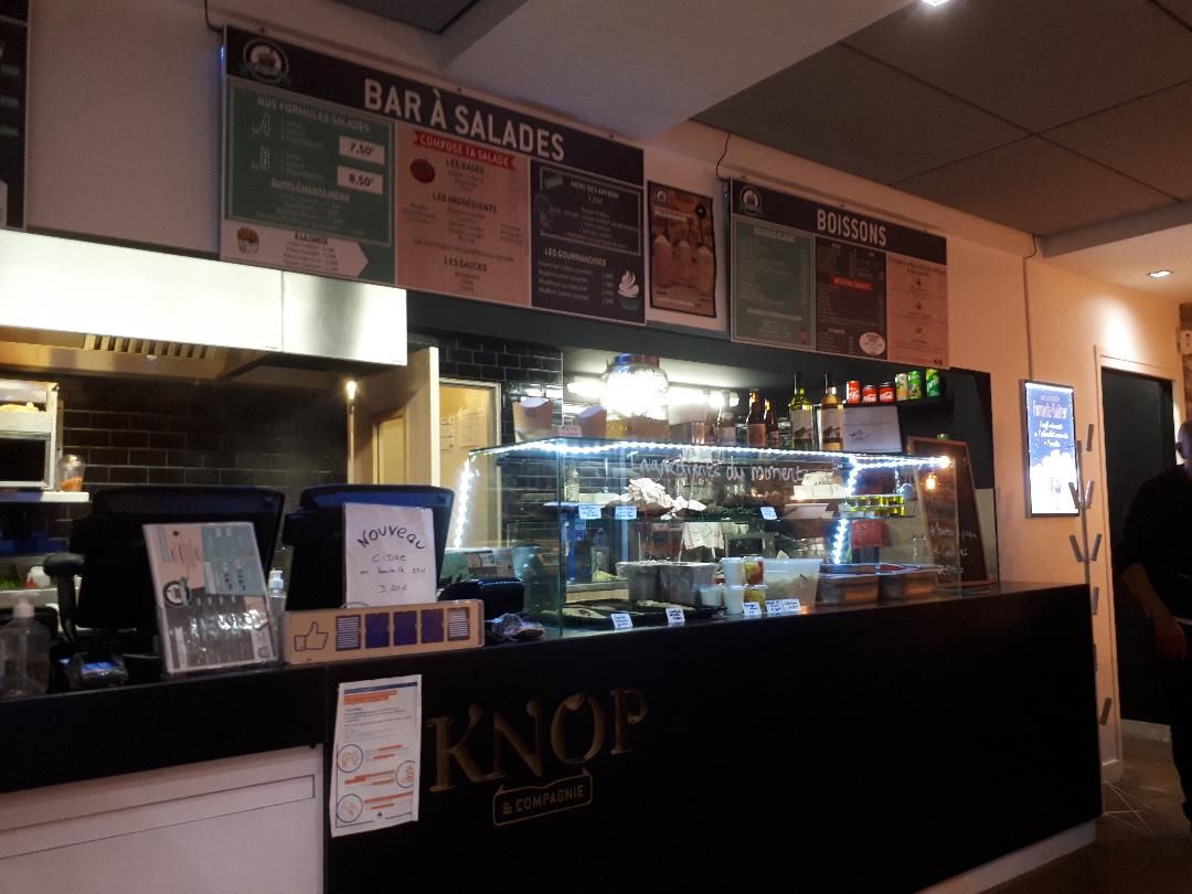 st-malo-cafe-burgers-knop-counters-aug20