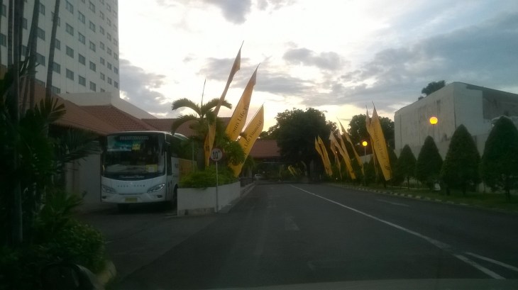 surabaya somerset entr parking jan16