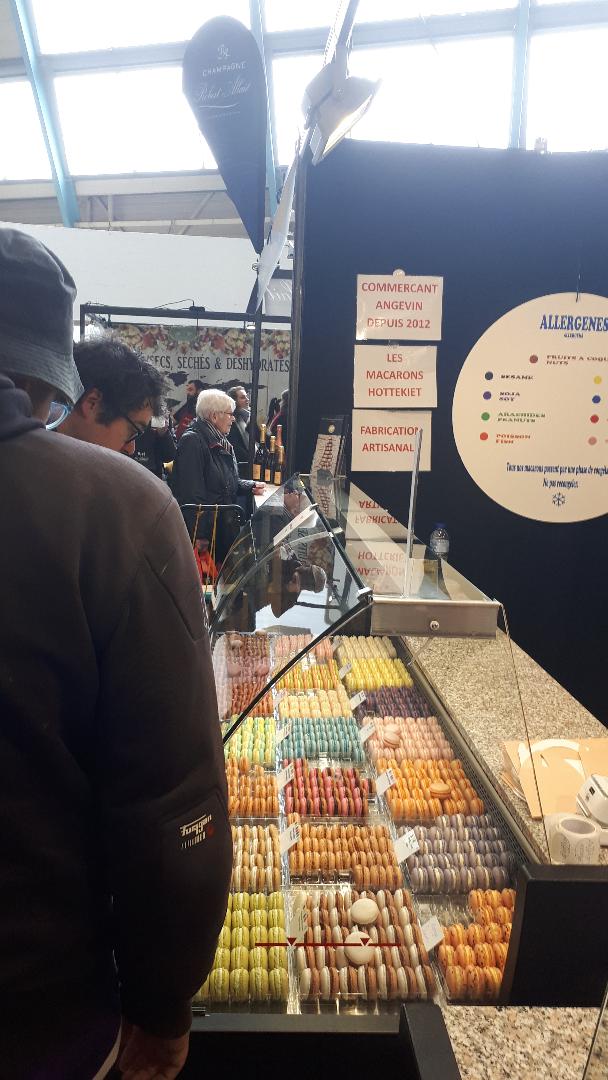 Vannes Salon aux vignobles gastro et vins macarons boys mar24