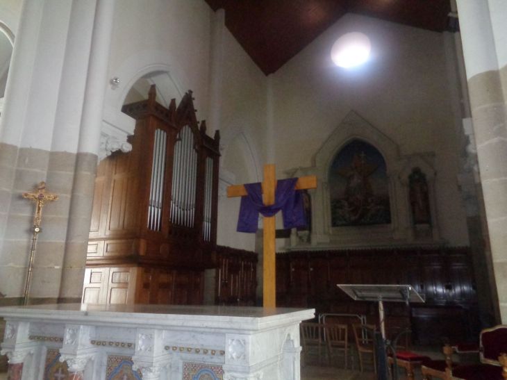Villeneuve en Retz ch Notre Dame de Bon Port altar organ mar24