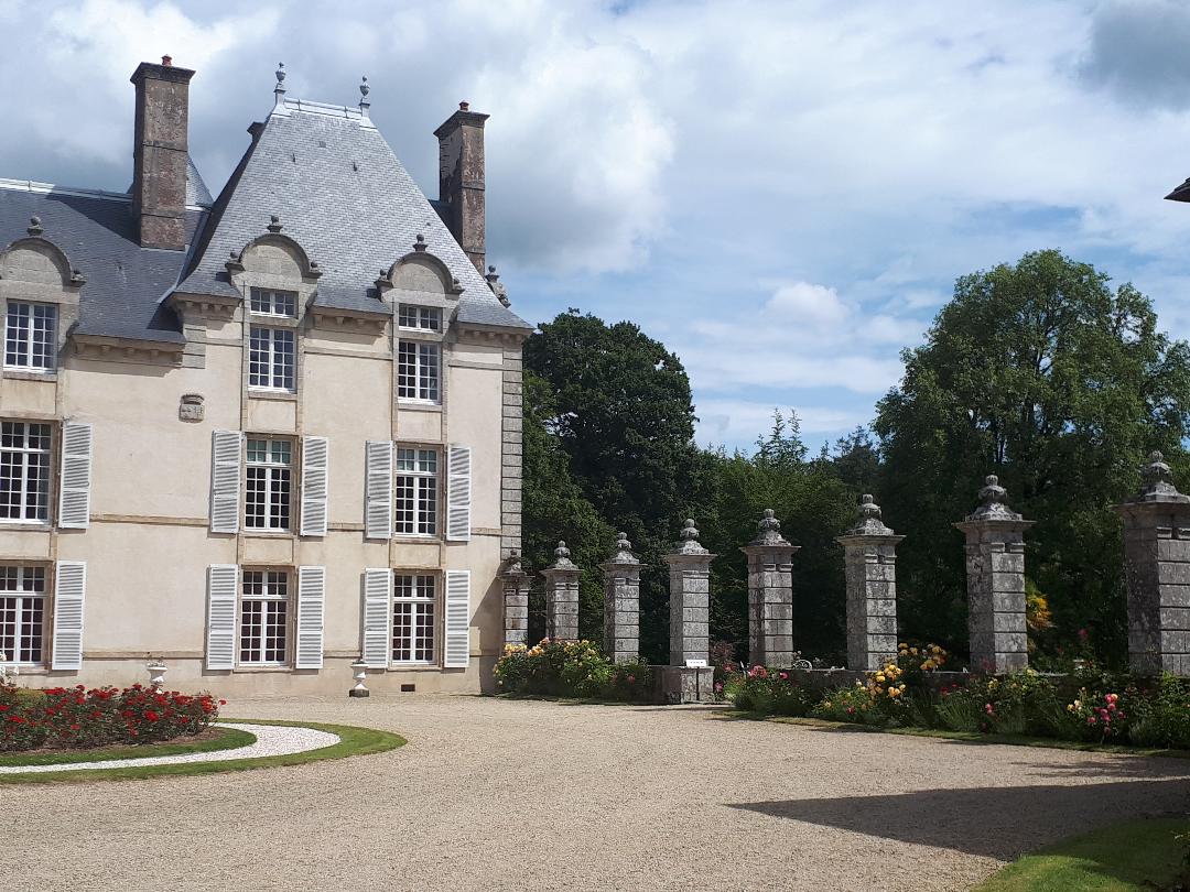 Château de Keronic of Pluvigner, part III !! Paris1972Versailles2003