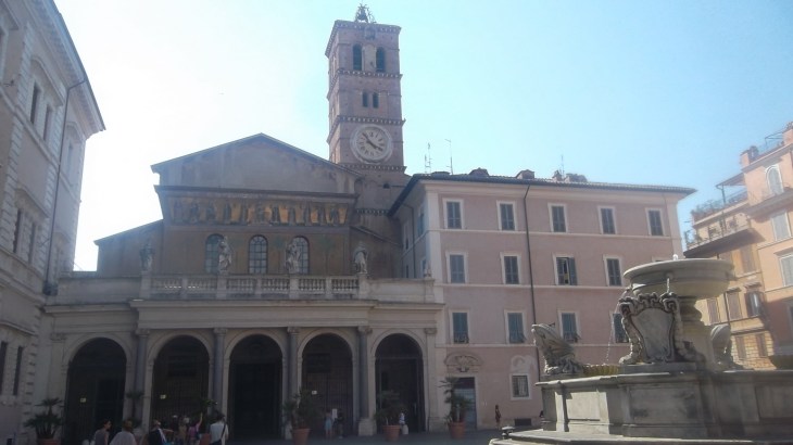 roma church basilica santa maria in trasteverde front aug13