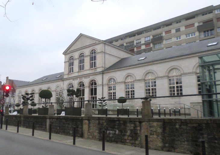 alencon-halle-aux-toiles-side-jan19