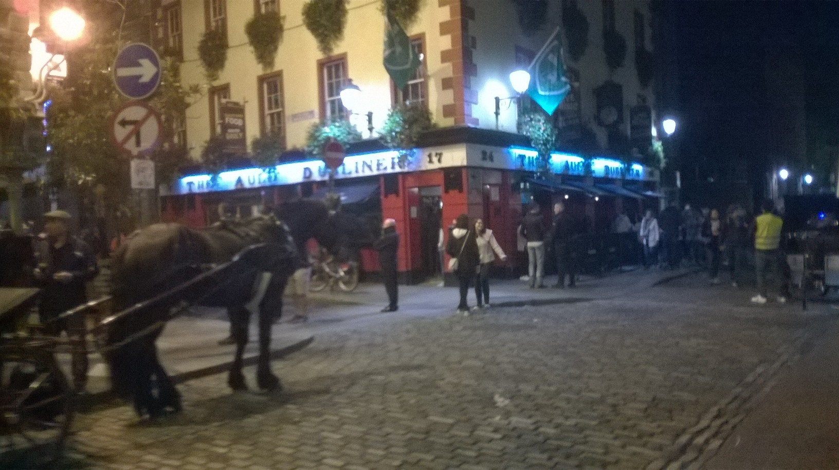 dublin-ambiance-by-temple-bar-district-oct16