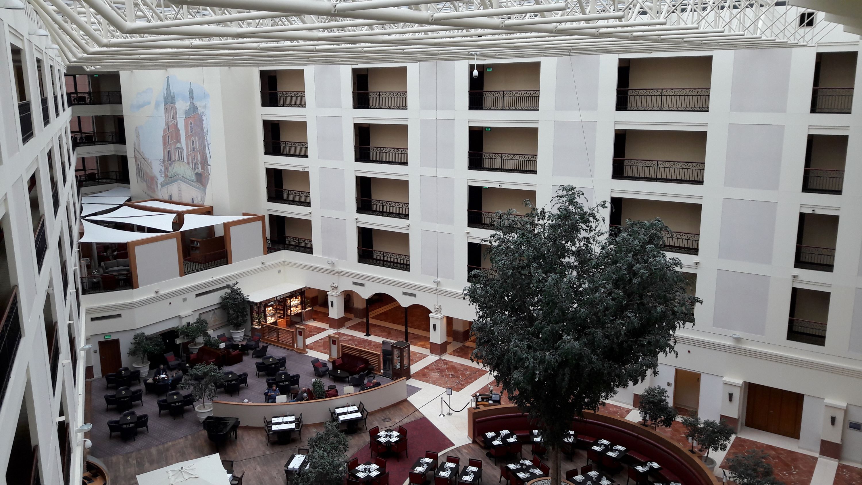 krakow-sheraton-grand-hotel-olive-resto-from-4fl-down may17