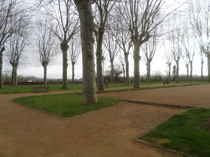 lavaur-esplanade-du-plo-park- jan20