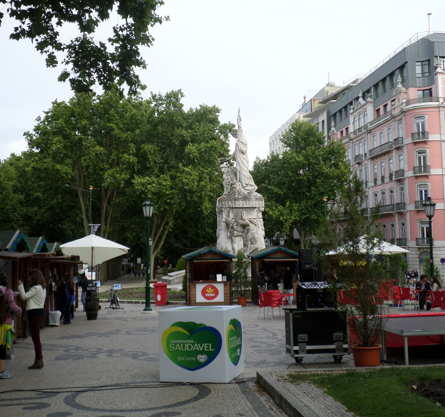 lisbon-ave-da-libertade-and-rua-de-salitre-my14