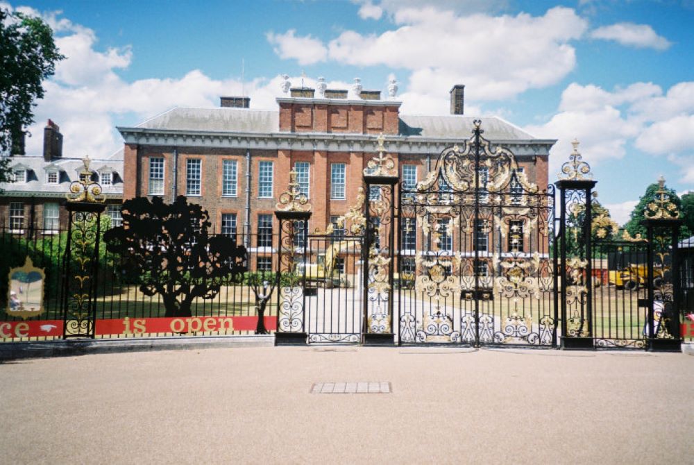 london-kensington-palace-side jul10