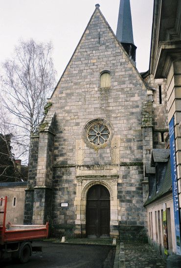 maintenon-ch-st-nicolas-next-to-chateau apr11