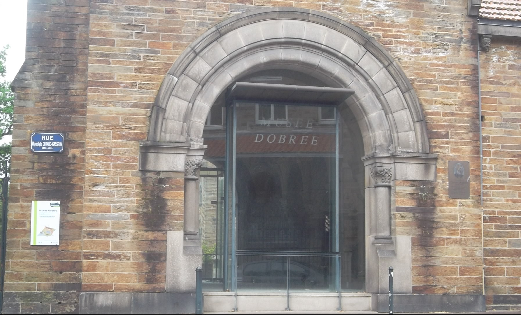 nantes-musc3a9e-dobree-ent-18-rue-voltaire-open-2015-my13