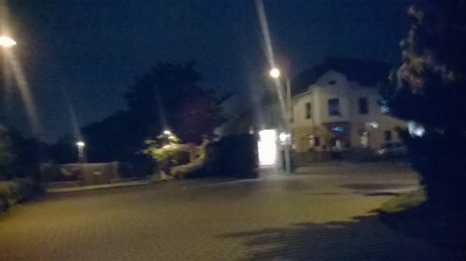 prague-hamr-tennis-club-entrance-next-to-hotel-oct16