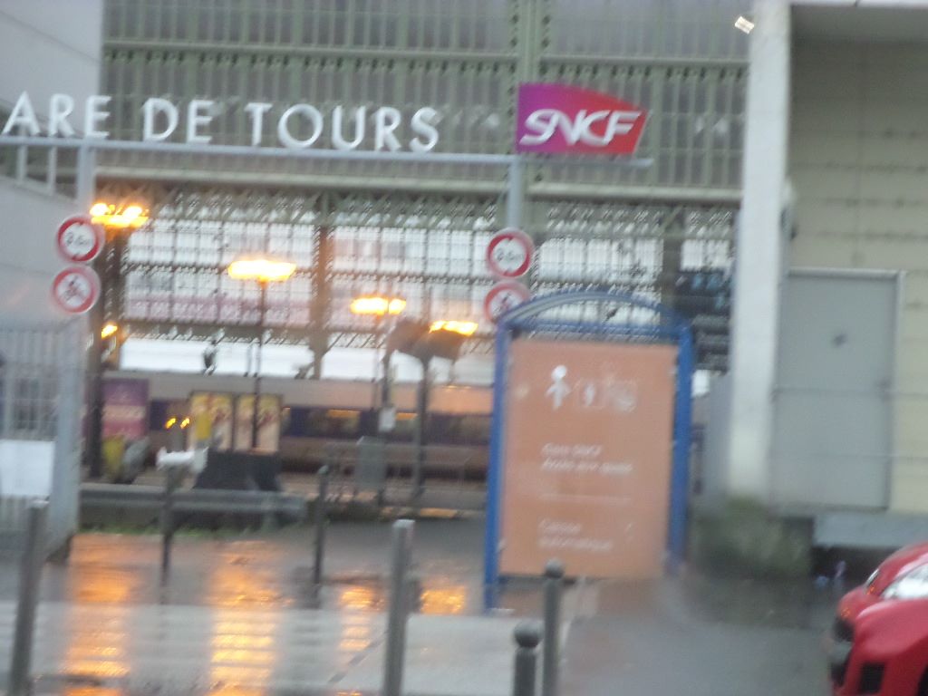 tours gare de tours rails side feb18