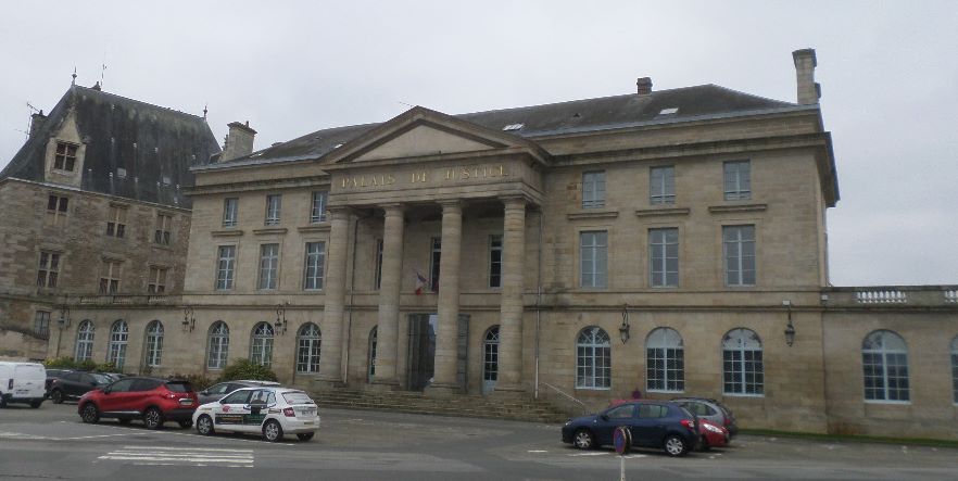Alencon palais de justice courthouse jan19