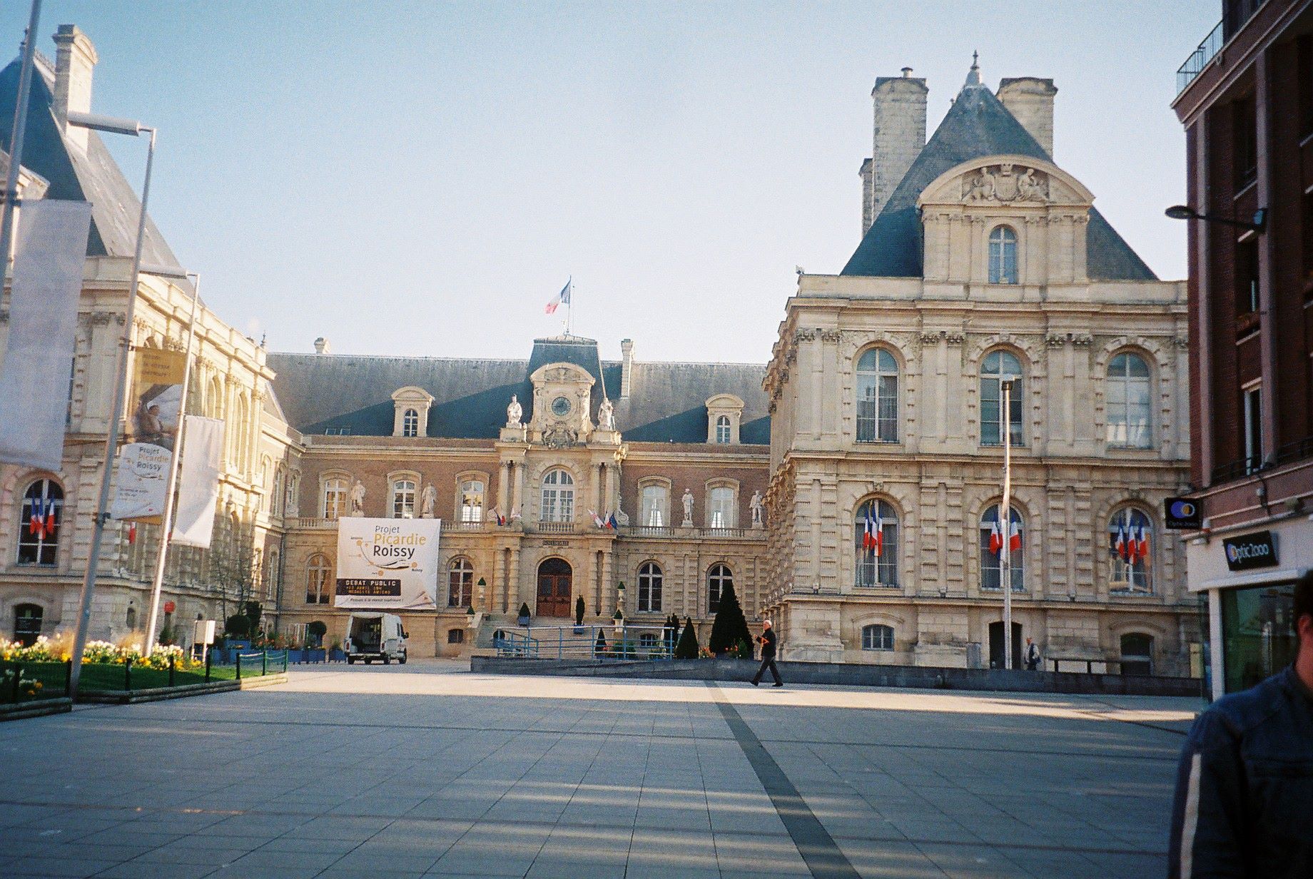 Amiens hôtel de ville front apr10
