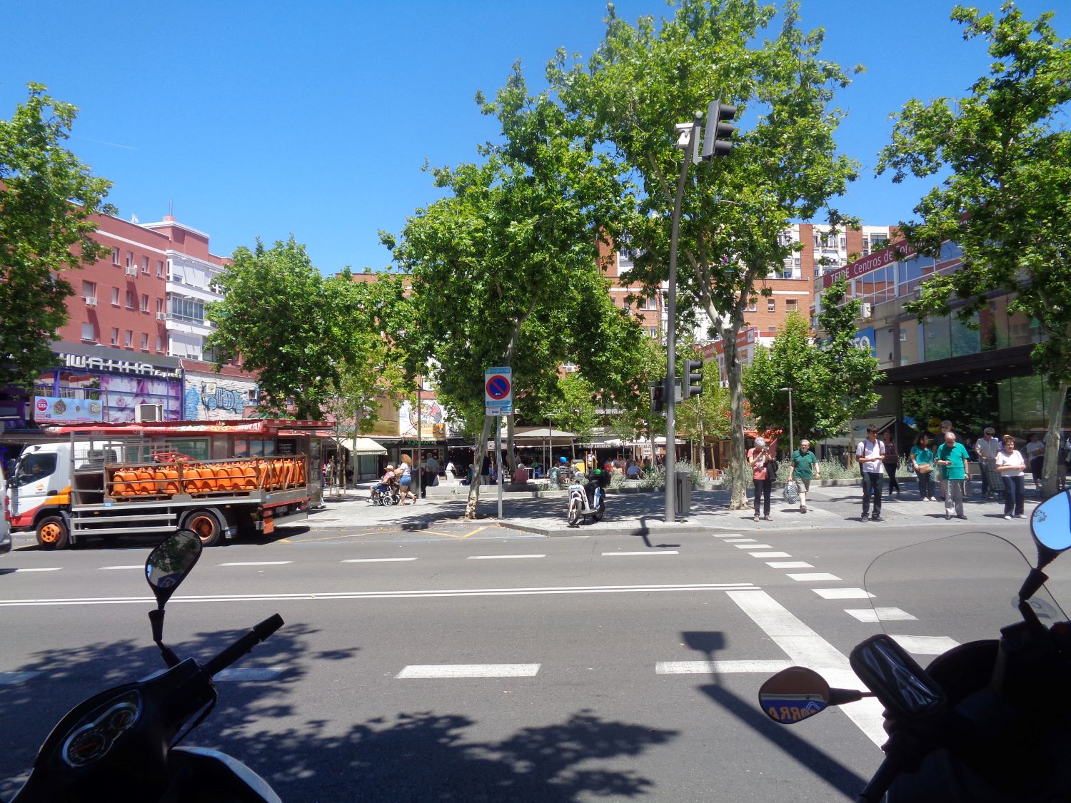 Madrid plaza de Quintana front jun24