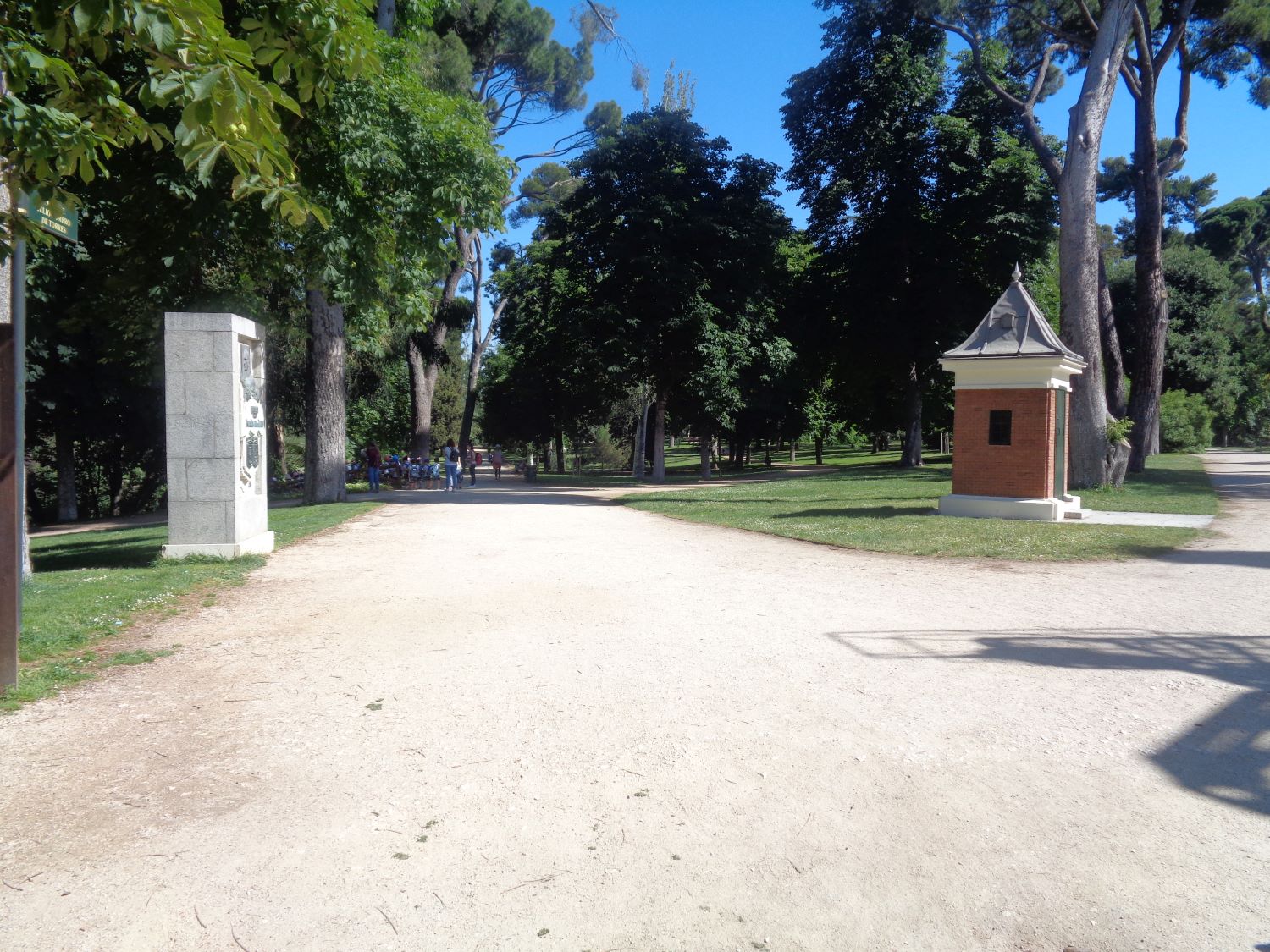 Madrid Retiro park el campo grande entr jun24