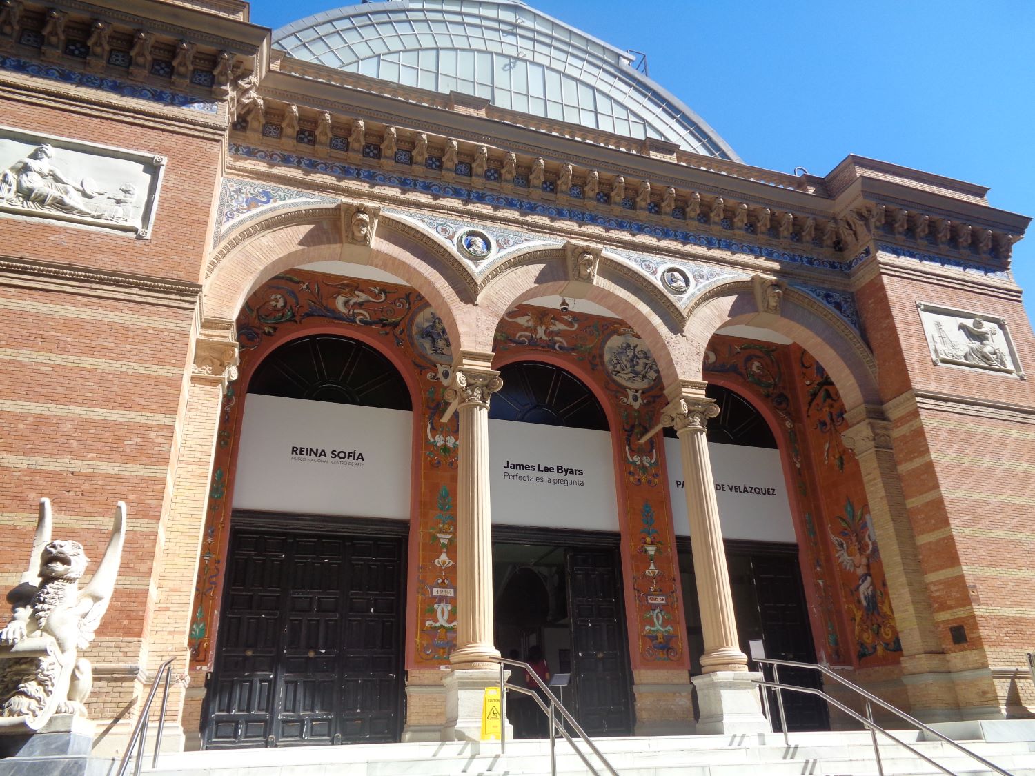 Madrid Retiro park palacio de velazquez front jun24