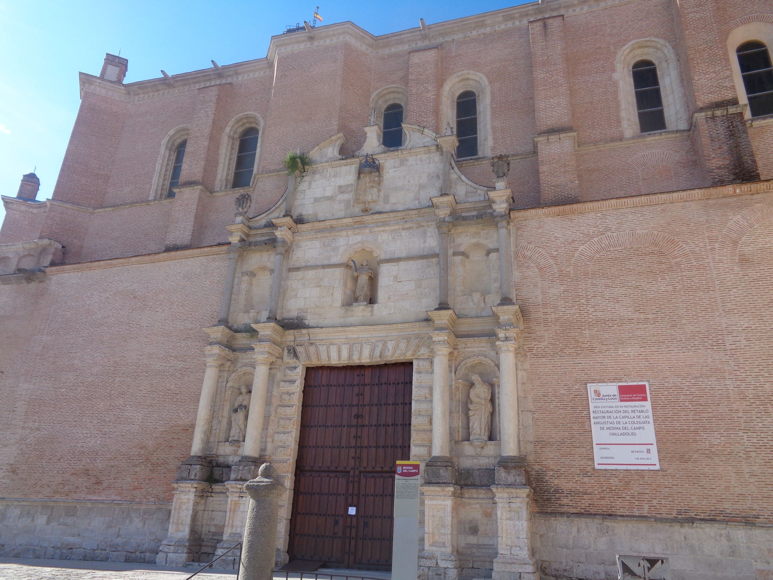 Medina del Campo ch San Antolín front pl mayor jun24