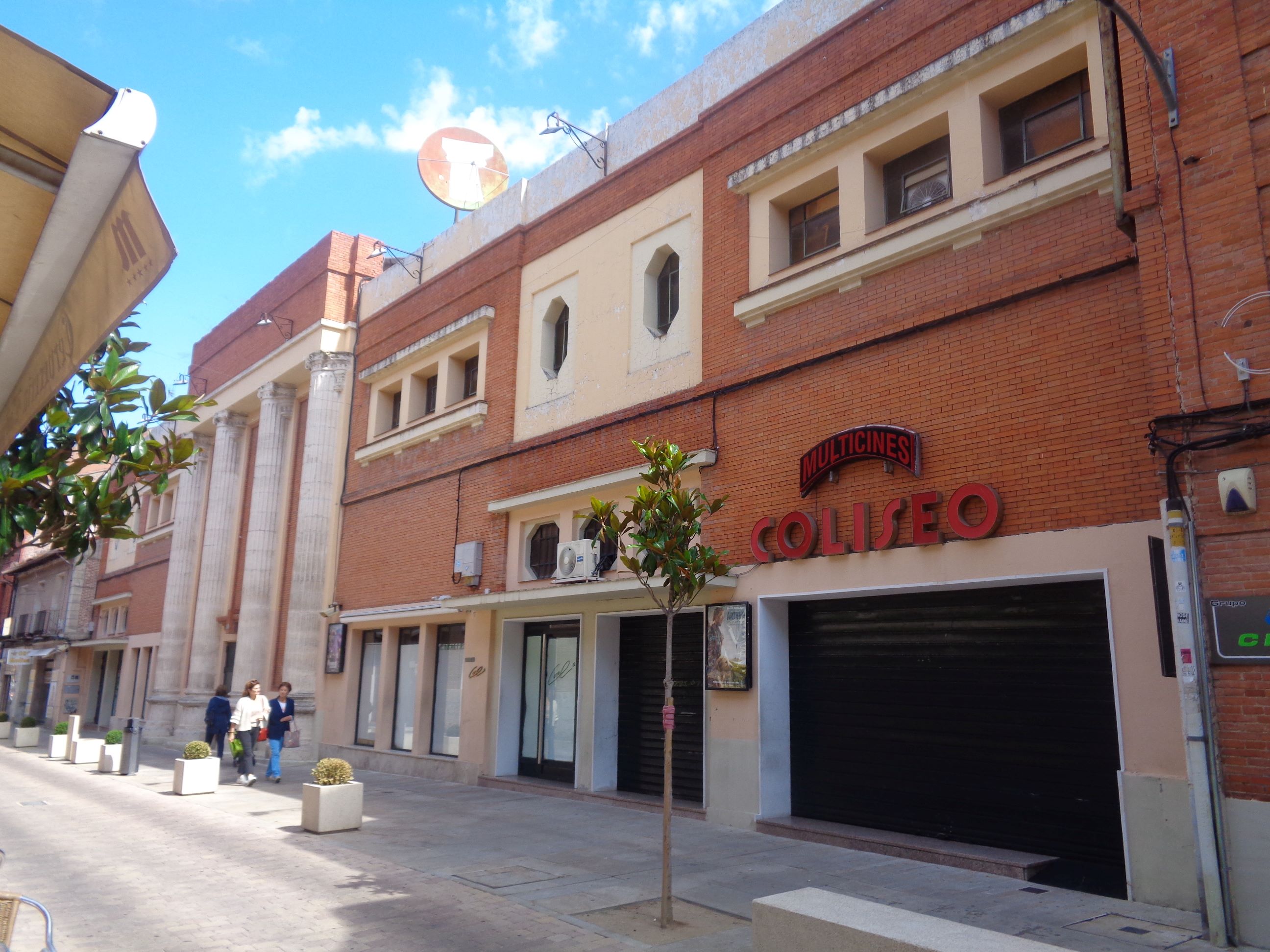 Medina del Campo cinema Coliseo front jun24