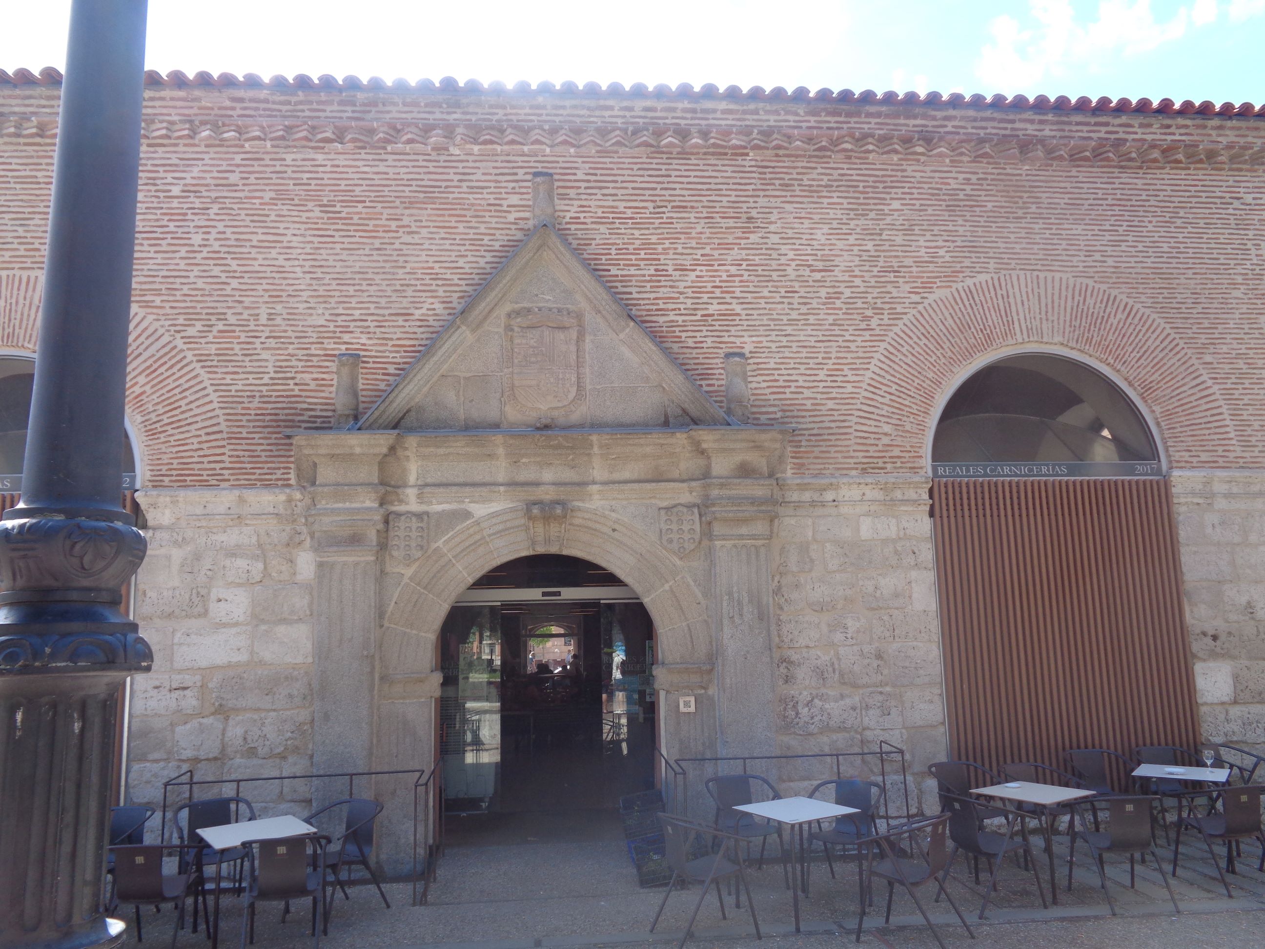 Medina del Campo Reales Carniceria market back entr jun24