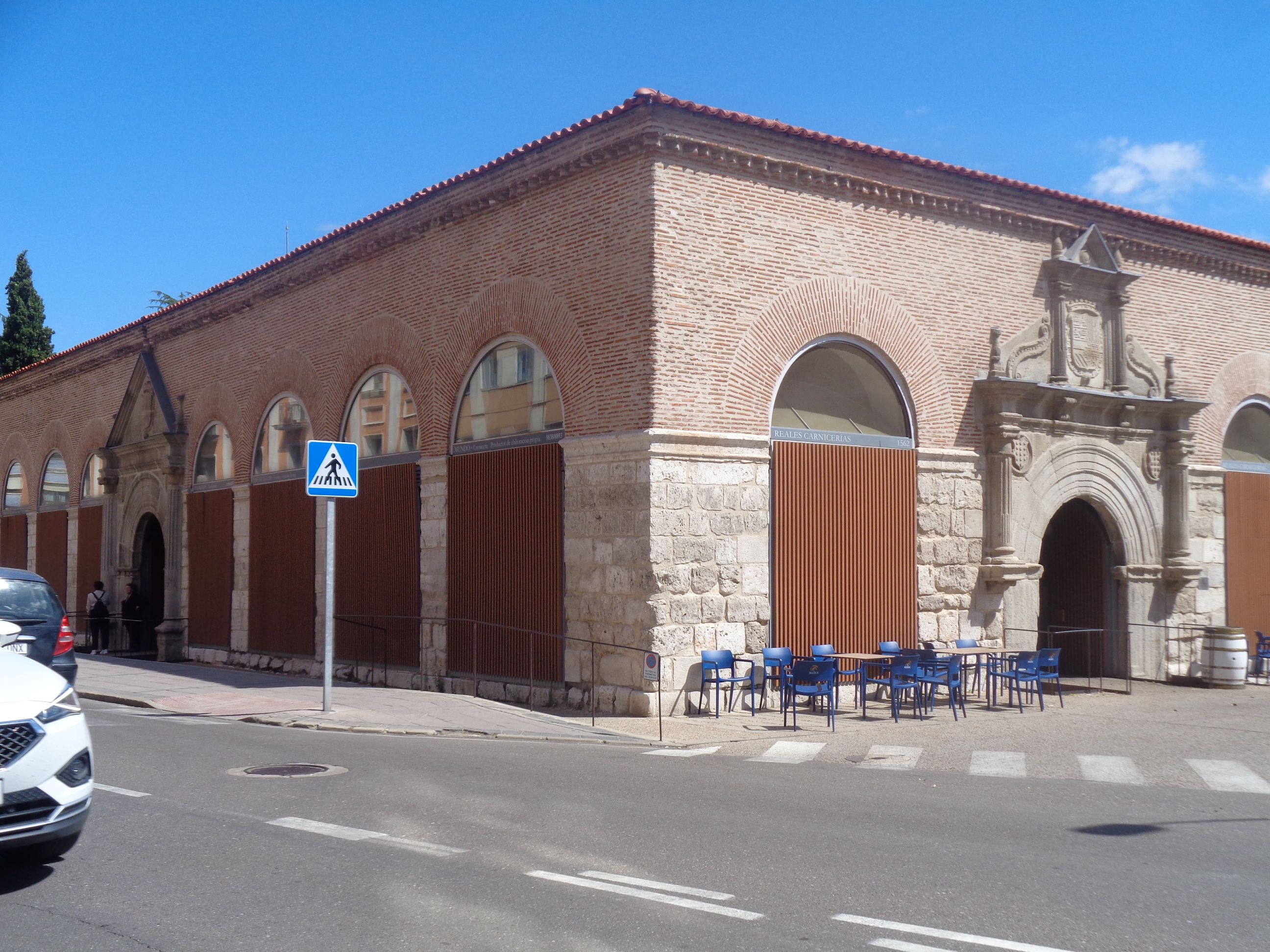 Medina del Campo Reales Carniceria market front jun24