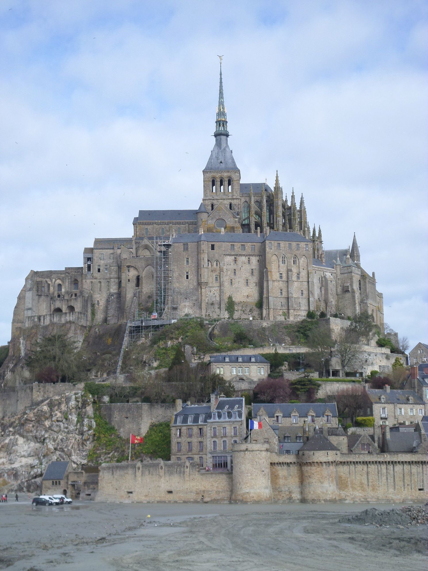 Mont Saint Michel towards entr mar15