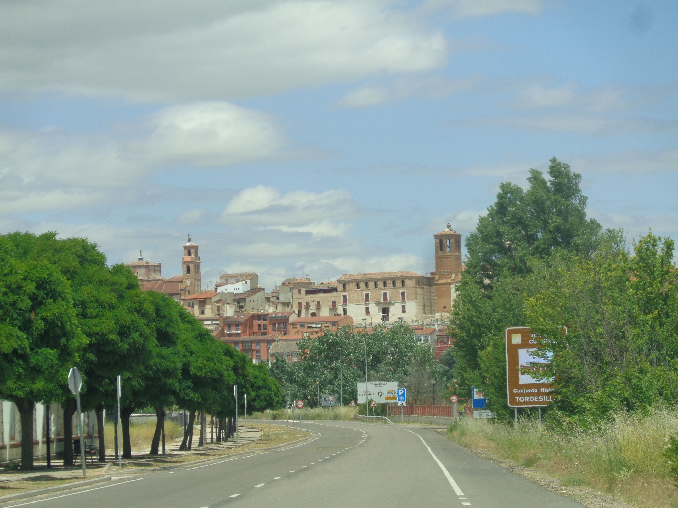 Tordesillas arriving town jun24