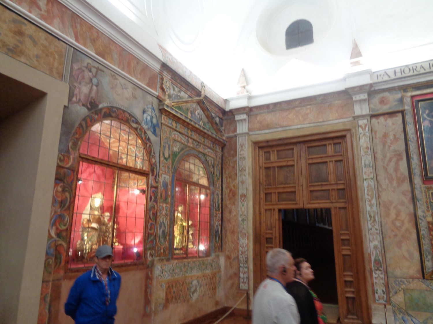 Tordesillas Real Convento de Santa Clara prayer saints close jun24