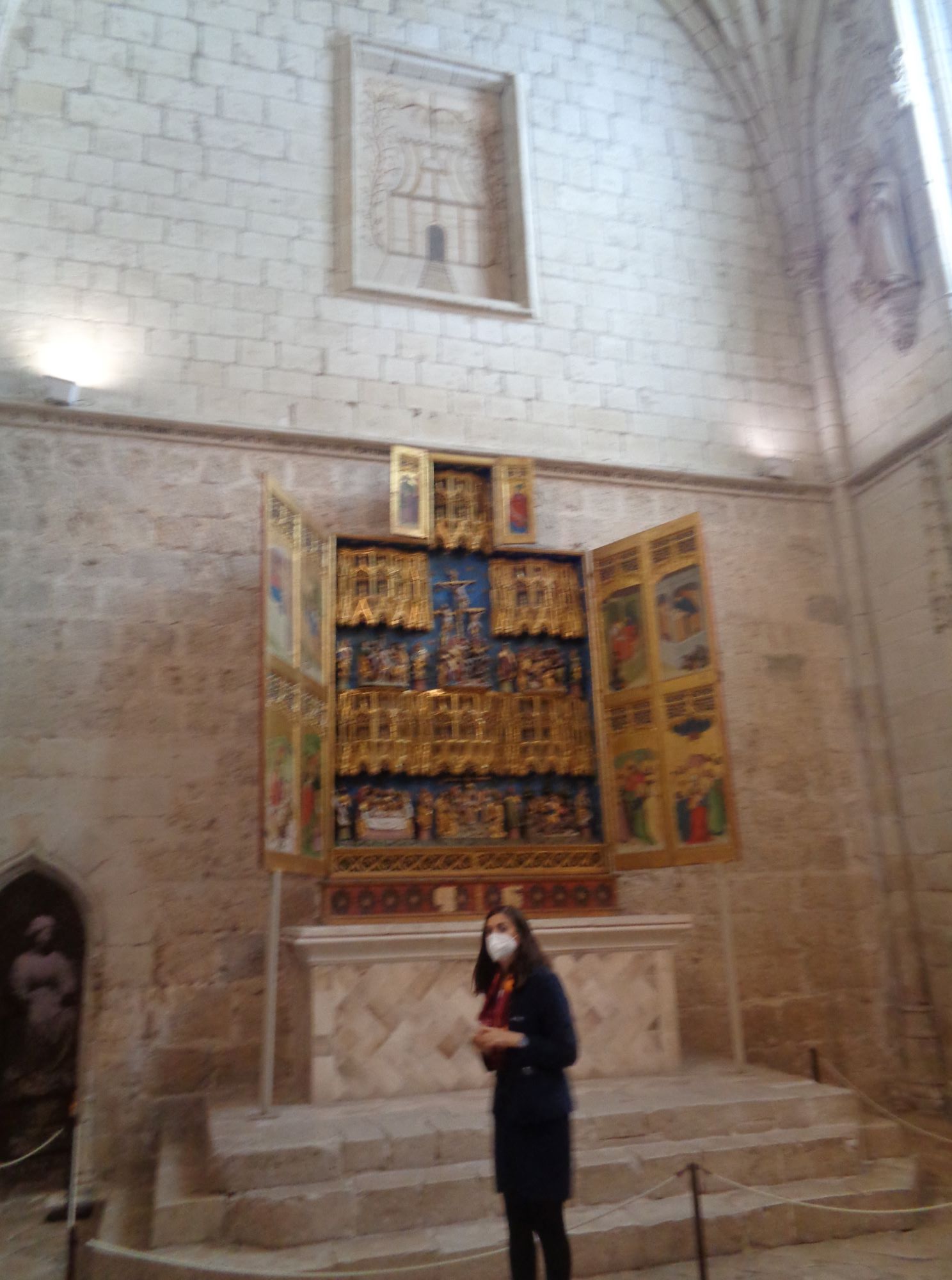 Tordesillas Real Convento de Santa Clara praying altars jun24