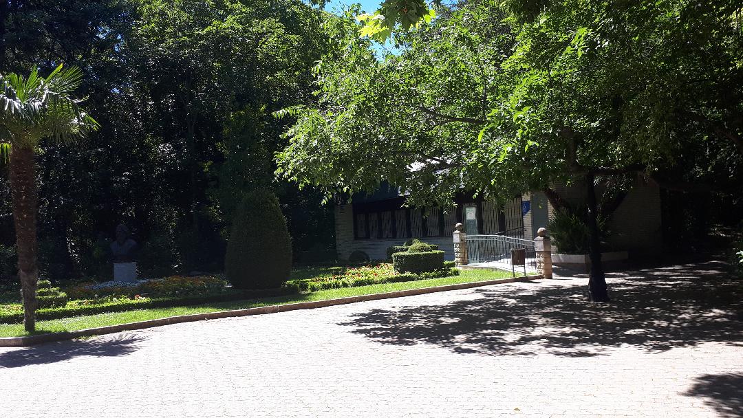 Valladolid campo grande park house jun24