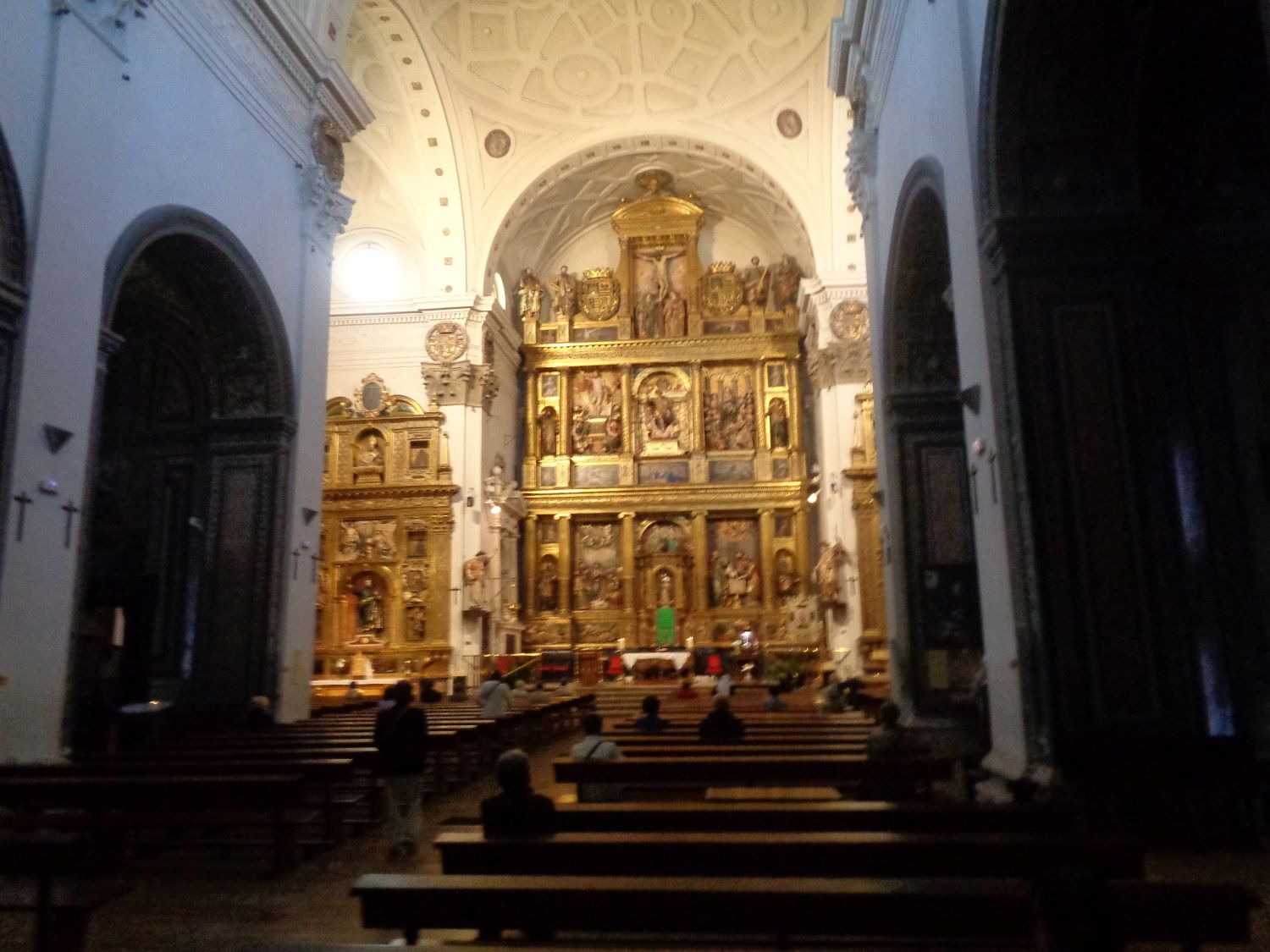 Valladolid ch San Miguel y San Julian nave to altar jun24