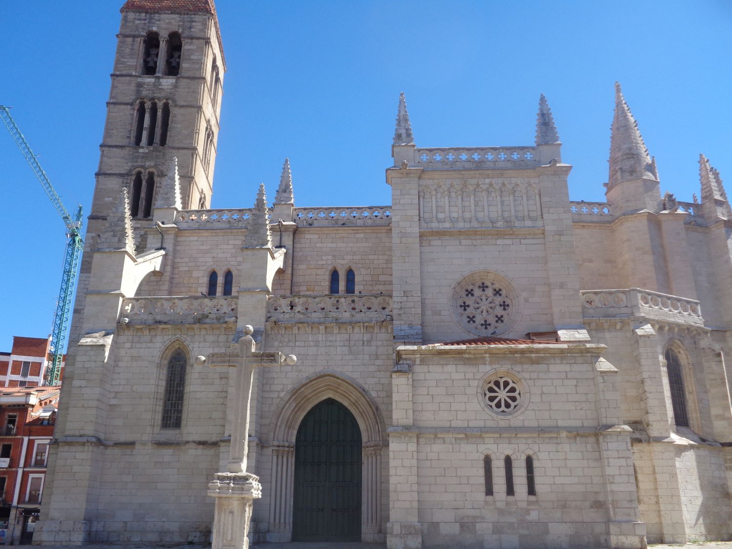Valladolid ch Santa Maria la antigua front jun24