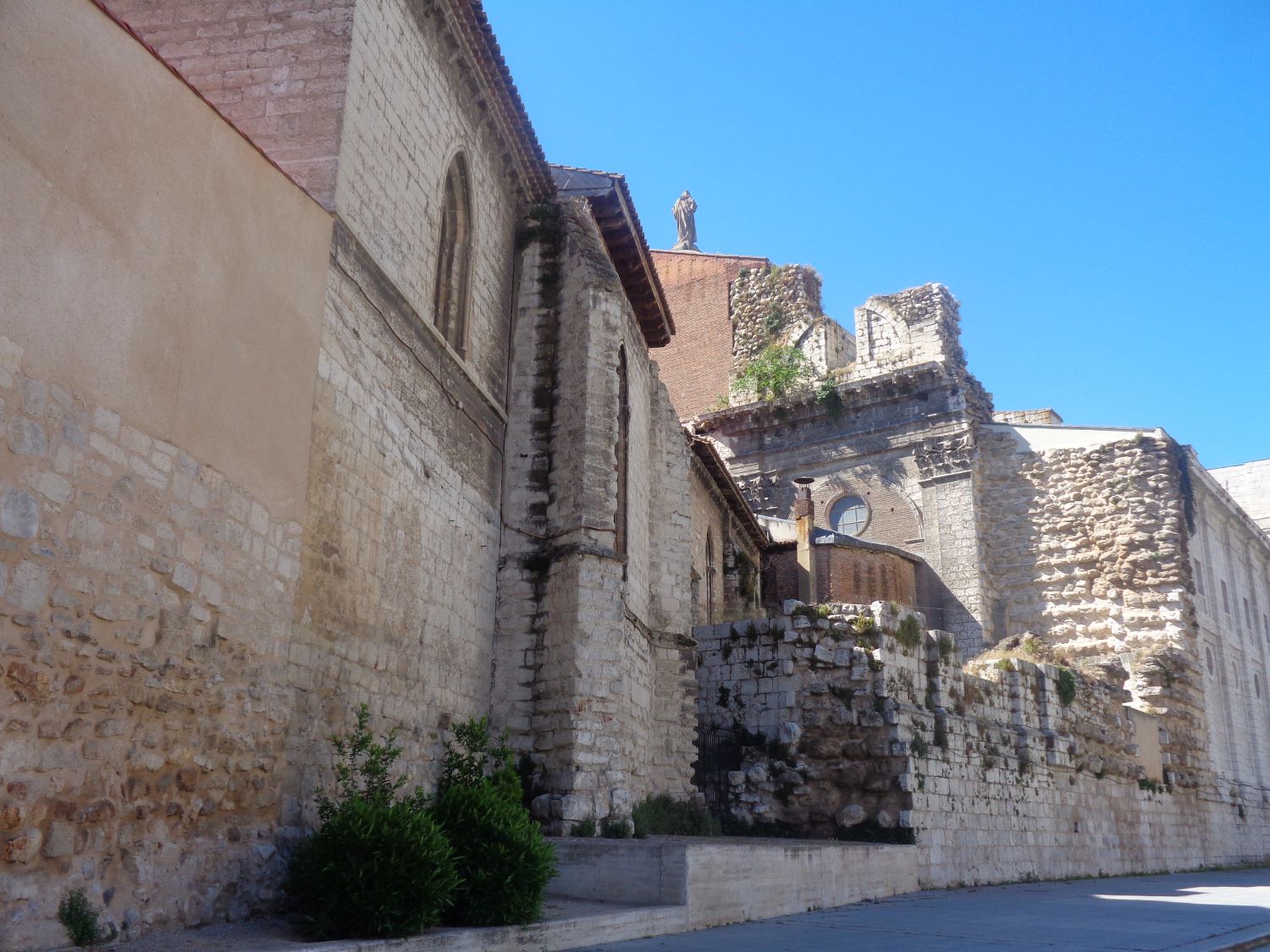 Valladolid ch Santa Maria la antigua side back jun24