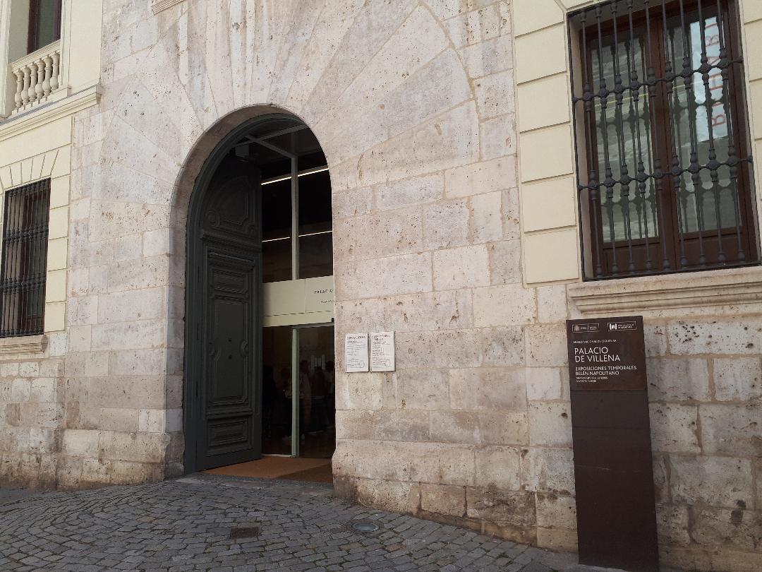 Valladolid palacio de villena esculturas front jun24