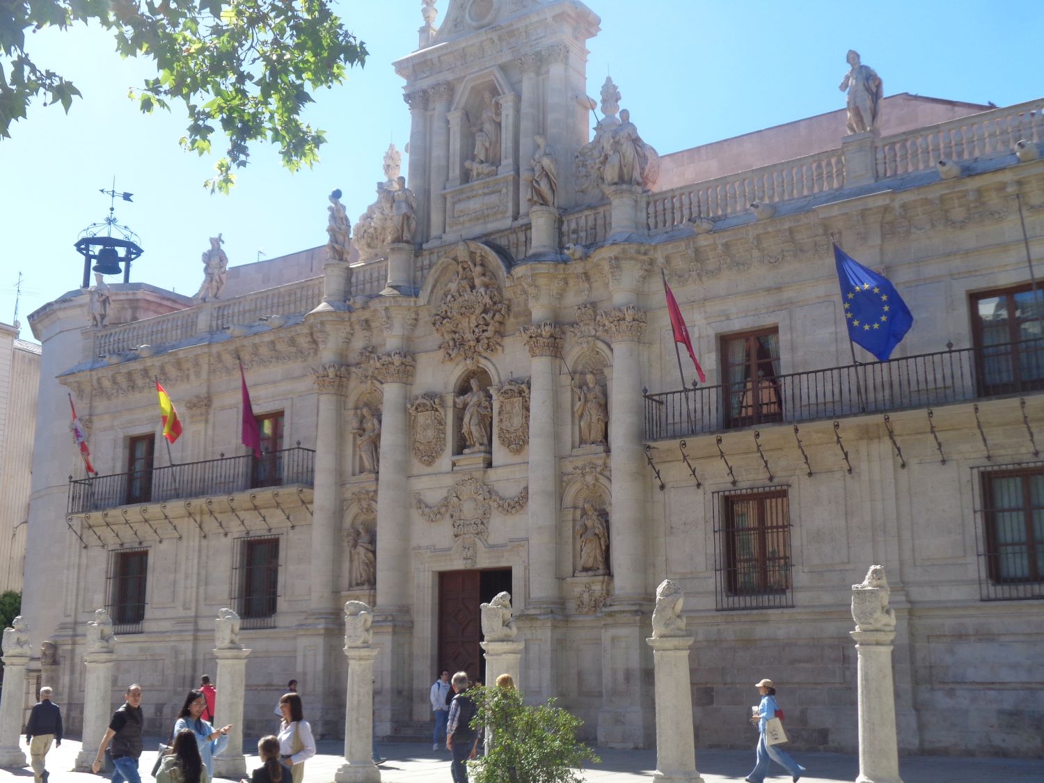 Valladolid univ of Valladolid facade jun24
