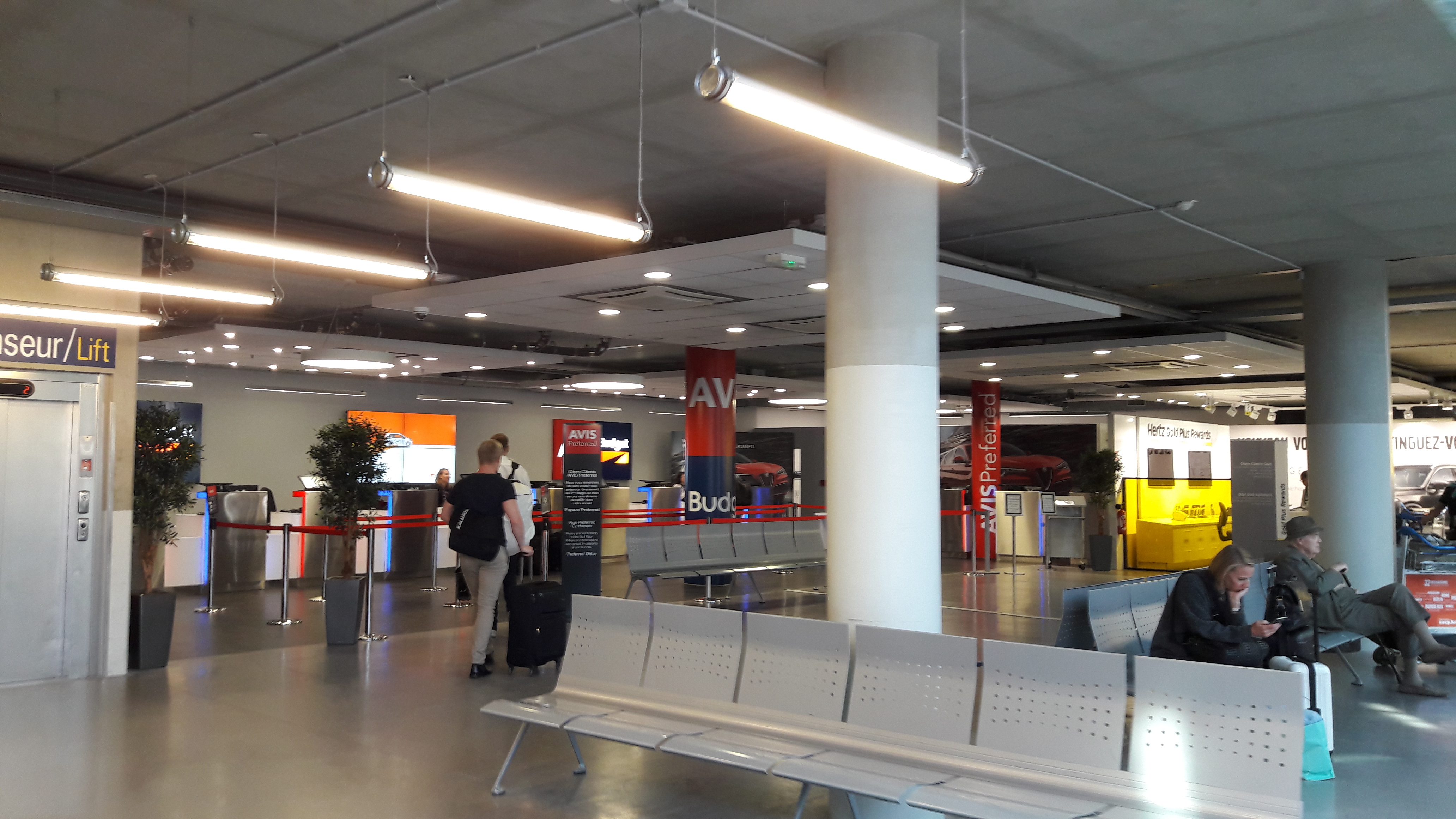 1nice-airport-avis-counter-rental-car-oct17
