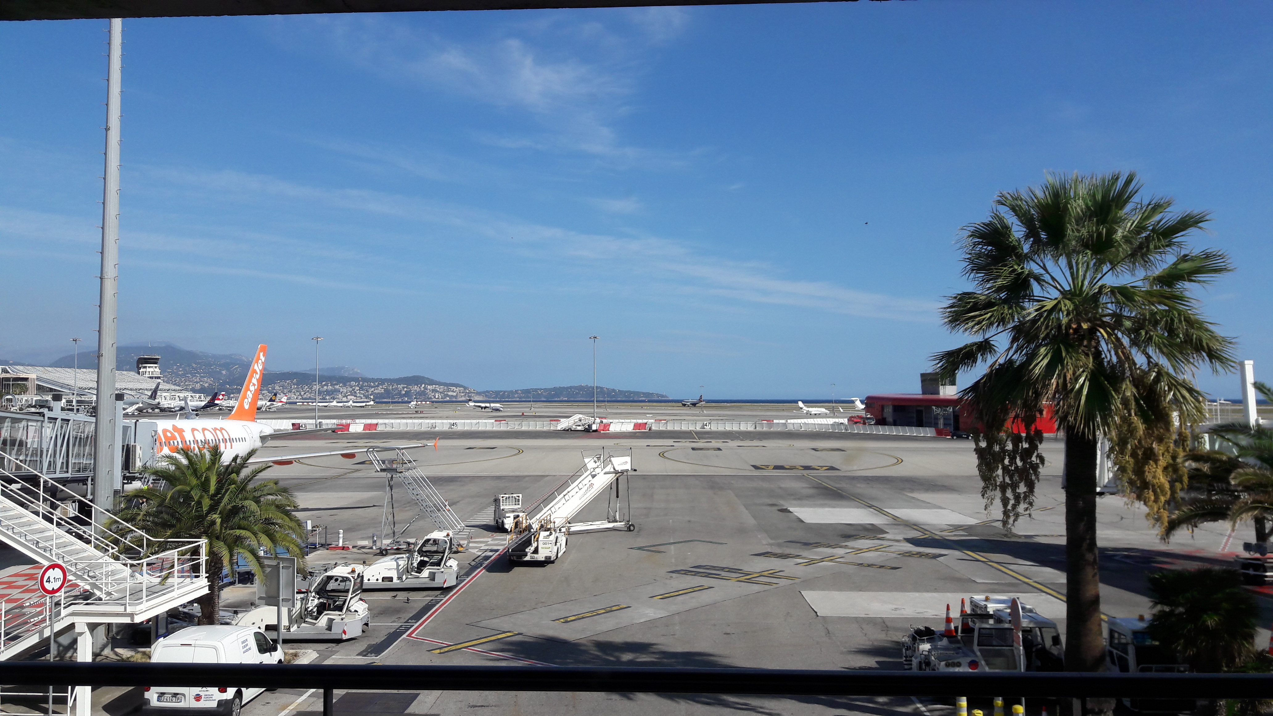 1nice-airport-t2-arrival-easyjet-to-nice-oct17