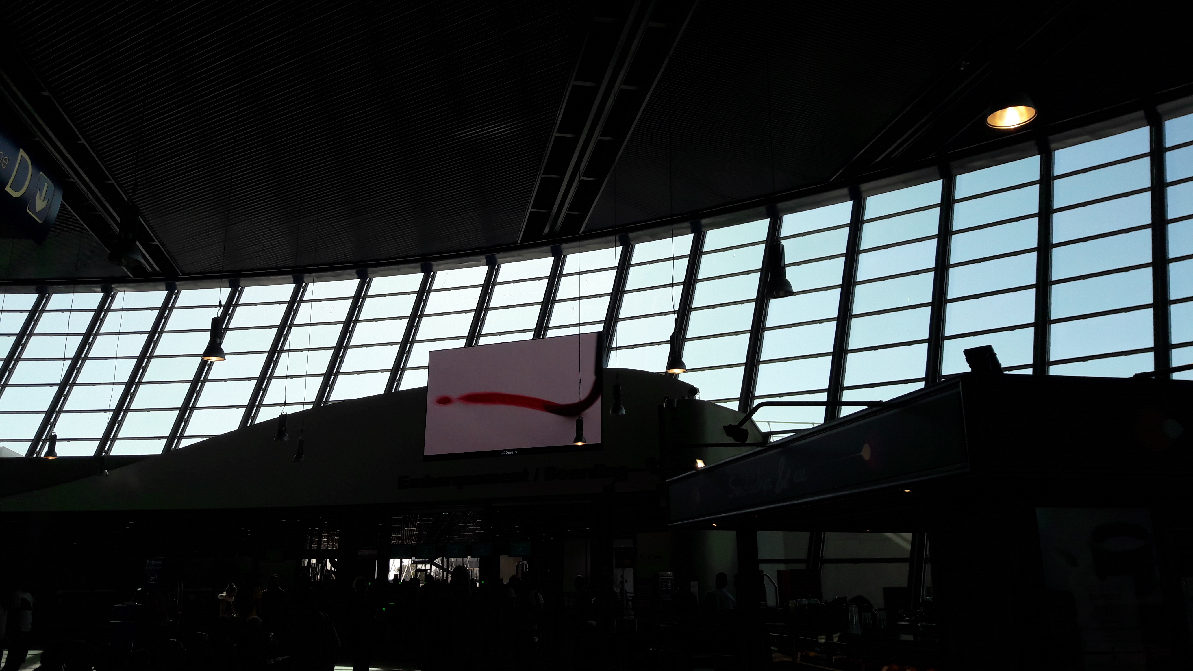 1nice-t2-going-to-departure-gates-oct17